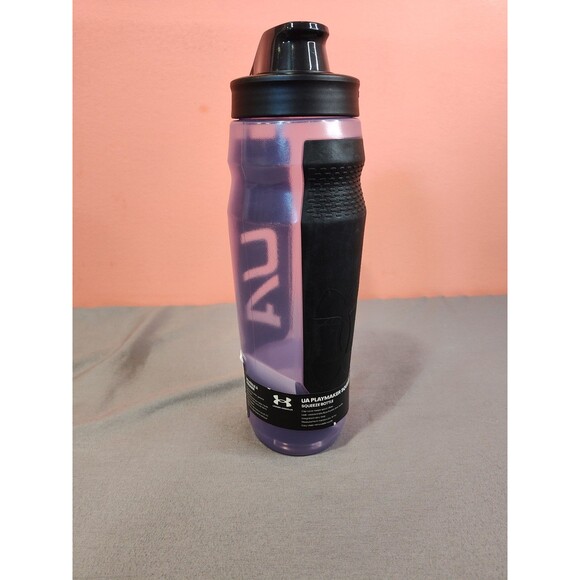 Under Armour Playmaker Squeeze Bottle 32 oz Planet Purple - Picture 1 of 7